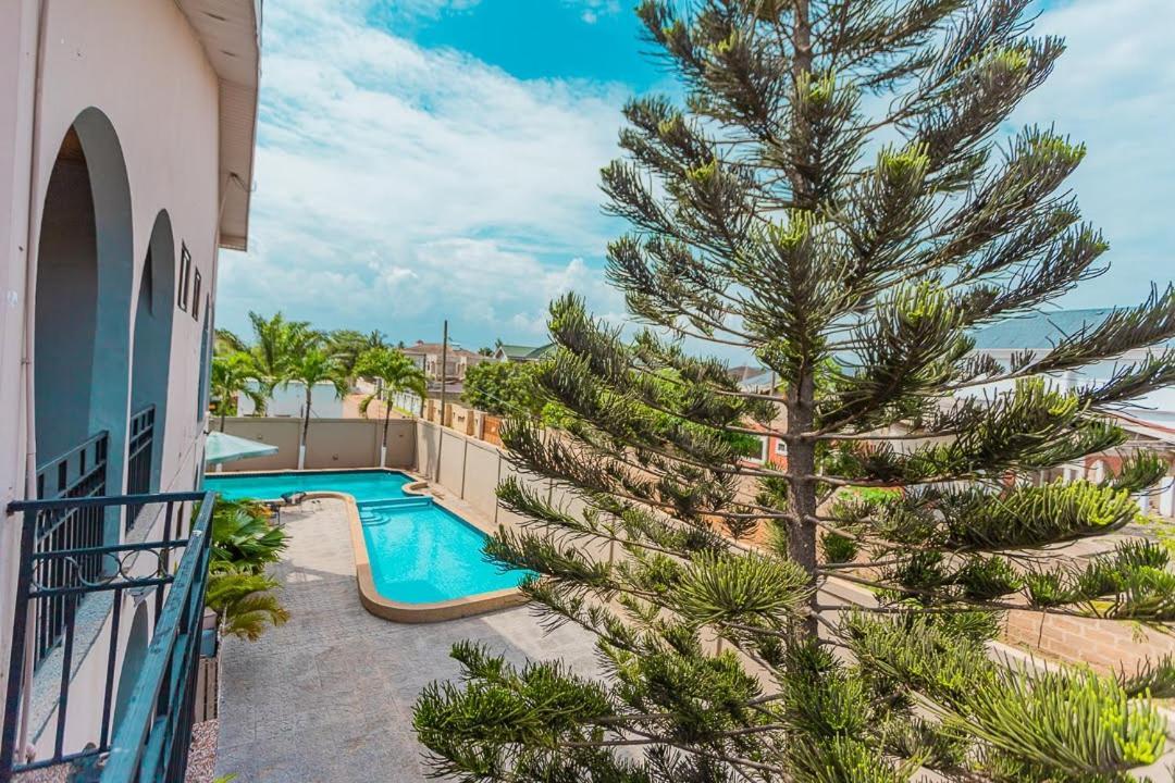 Dann Residence Ogbodjo ภายนอก รูปภาพ